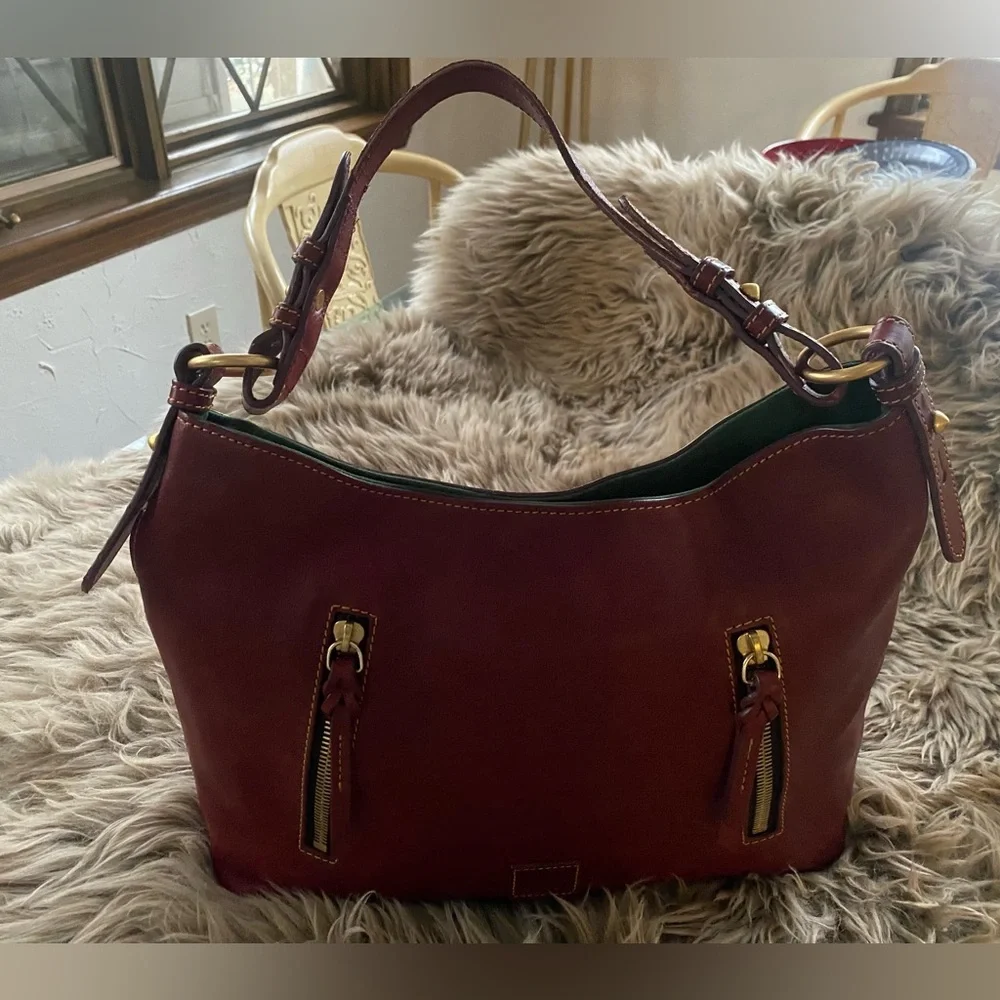 EUC DOONEY & BOURKE COOPER Chestnut Premium Florentine Leather Hobo (EXCELLENT) - Picture 2 of 13